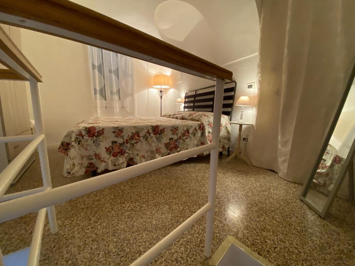 Villa La Casa Degli Alberi Dolceacqua Exterior foto