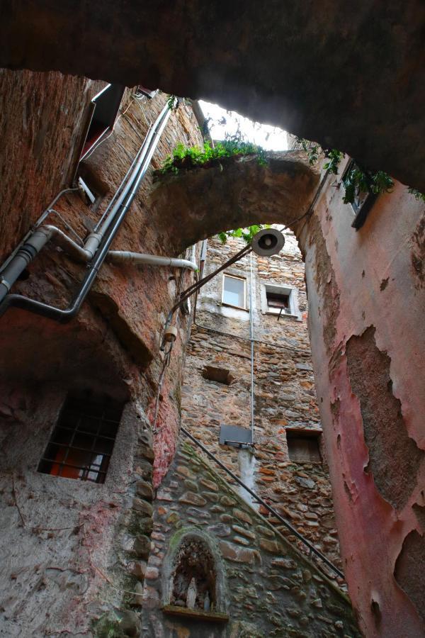 Villa La Casa Degli Alberi Dolceacqua Exterior foto